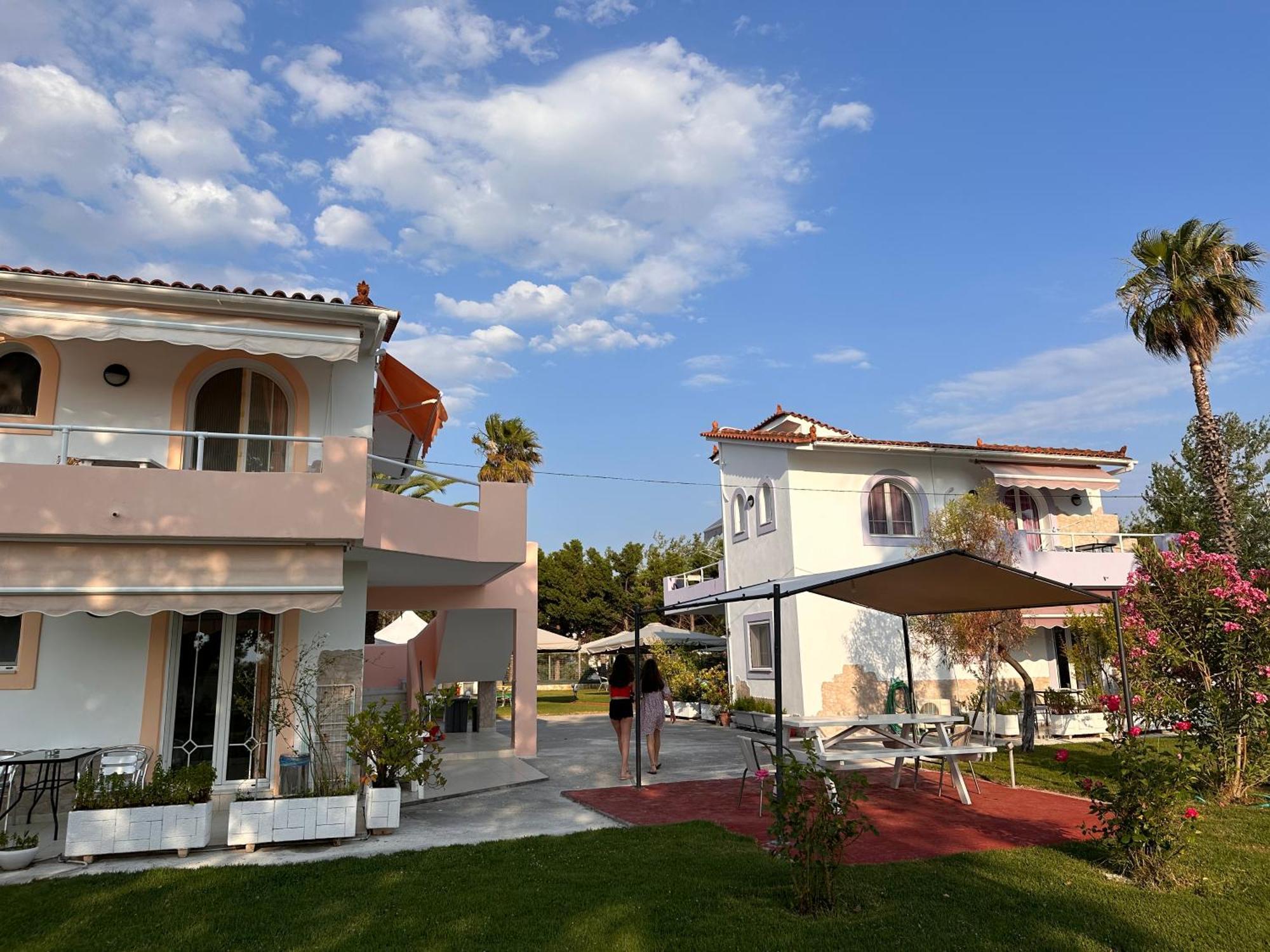 Aparthotel 7Syn7 à Oraioi Extérieur photo